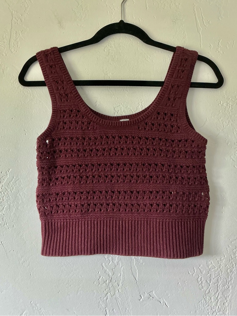 Old Navy Cropped Knit Tank Top/Vest- Burgundy